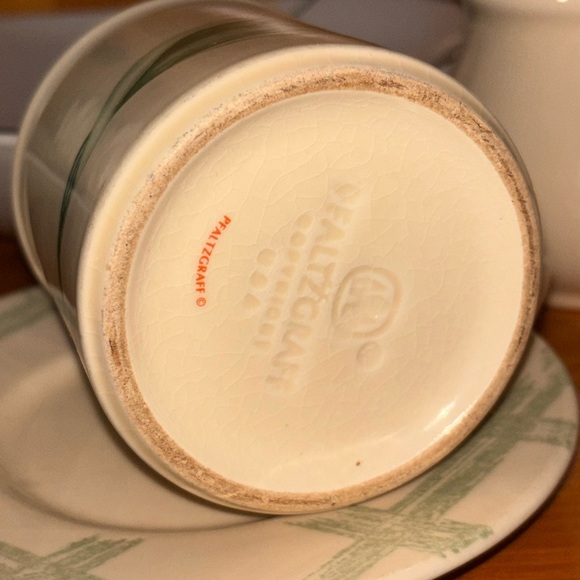 Pfaltzgraff Garden Party Pattern mugs/coffer mug with saucers - Picture 2 of 10